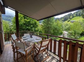 Chalet familial 8 pers, calme, nature à Beaufort - FR-1-342-335, hotel a Beaufort
