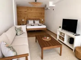 Sesimbra Natural Room and private access