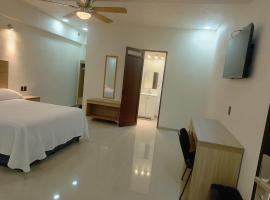 Hotel y Restaurante La Catedral, khách sạn ở Perote