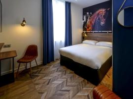 ibis Styles Saumur Gare Centre, hôtel à Saumur