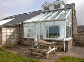 Hayloft - Ukc4678