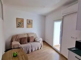Centrally located apartment with air conditioning