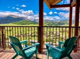 Studio at Trailhead - Top Floor - Mtn Views, hotel en Crested Butte