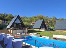 Mrkonjić Grad में, होटल JAGI Bungalovi Mrkonjic Grad