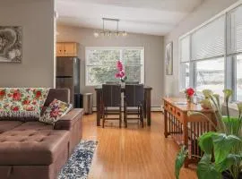 Downtown WestChester Casa with King Beds