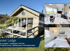 Sunset Lodge - Part of the The Bay Filey Holiday Village with pool, gym and direct beach access, pub, restaurant, tennis and meadows walks