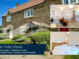 The Tidal Shack - Part of the The Bay Filey Holiday Village with pool, gym and direct beach access, pub, restaurant, tennis and meadows walks