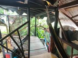 Reciclarte Galeria Hostal