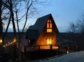 Lakeview Haven - A-Frame Treehouse Beaver Lake
