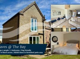 Waves at The Bay - Part of the The Bay Filey Holiday Village with pool, gym and direct beach access, pub, restaurant, tennis and meadows walks, hotel v destinaci Reighton
