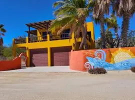 5 Minutes to Downtown Los Barriles Walk to Beach