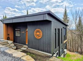 Chalet 4 saisons Mont Adstock I Sauna, Golf et Ski à 1 min, Vue Forêt, hótel í Adstock