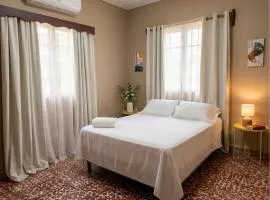 Casa en Tela, Aire Acondicionado, 3 Hab, 4 camas, Hasta 8 Personas