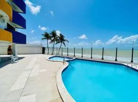 207 Apartamento em Prédio Beira Mar na Praia Bessa