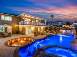 San Pedro 5BR - Coastal Retreat by Colby & Conrad