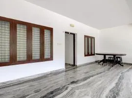Hotel O Kazhakoottam Near AL SAJ Convention Centre