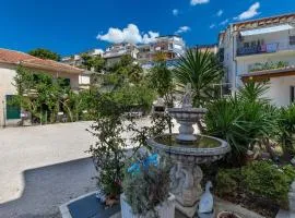 Apartments by the sea Sumpetar, Omis - 2808
