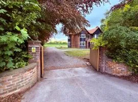 Avon Dhu 6 Bedroom Luxury Retreat Villa