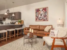 Prime Location 1st Floor No stairs Walk 2 MSU