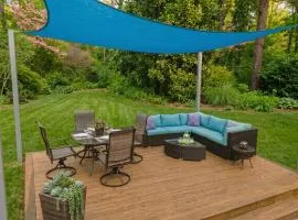 In-Shower Sauna, Fenced Yard w Deck & BBQ Near ATL