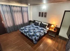 Hotel Devidyar