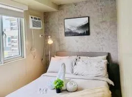 1 Bedroom Unit Avida Towers by PHI Rentals