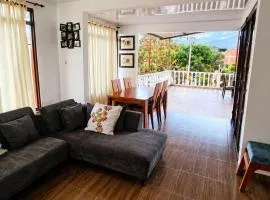 Apartamento Fresco con Terraza 3 piso-tipo loft