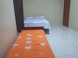 Quarto com banheiro