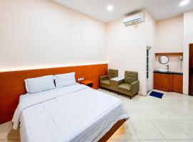 Viesnīca Abbas Syariah Hotel near Menara Kudus Mitra RedDoorz pilsētā Kudus