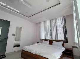 Karma Palace Hotel