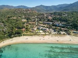Zenith villa within walking distance of the sea