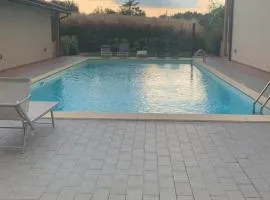 SulLago Appartamenti - Confortevole Appartamento con Piscina
