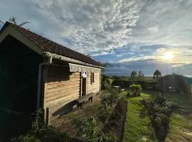 Couple's Wood Cabin in Naivasha - Elwai Visitor Centre