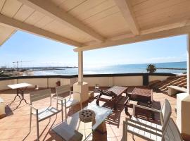 Nisí, hotel Crotonéban