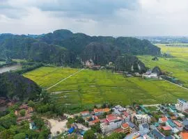 Heartfelt Cafe & Homestay