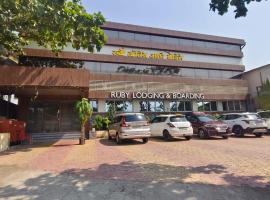 Ruby Lodging And Boarding, khách sạn ở Mangrul