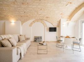 Palazzo Della Tore 001-Elegant Historic Escape, hotel u gradu Tore a Mare