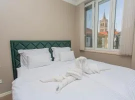 Luxury Rooms by Iva