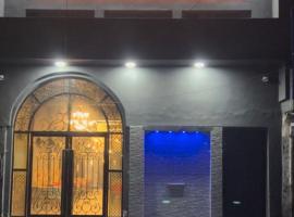 Nawabz Hotel, hotel a Karnal