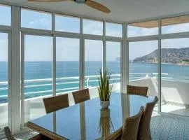 NEW SEAVIEW & SKY APARTMENT Playa De Oro 13rd floor con Parking