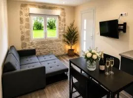 The French Hideaway Eymet - One Bedroom Apartment - Twin Or Double - Pool & Free Parking