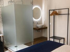 Mulberry Suites, hotel u Valletti