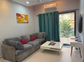 Secured and friendly Apartment by the beach