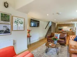Coach House - Uk32202