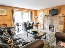 Coach House - Uk7236