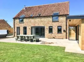 Meadowsweet Barn - Ukc4618