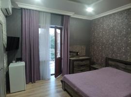 Уютная комната посуточно в центре Еревана – hotel w Erywaniu