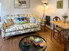 The Cowshed - Uk50803