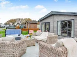 38 At The Sanctuary Lodges - Uk50850