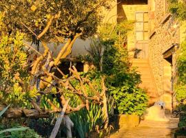 Maison Bruno Di Salvio, Hotel in Les Vans